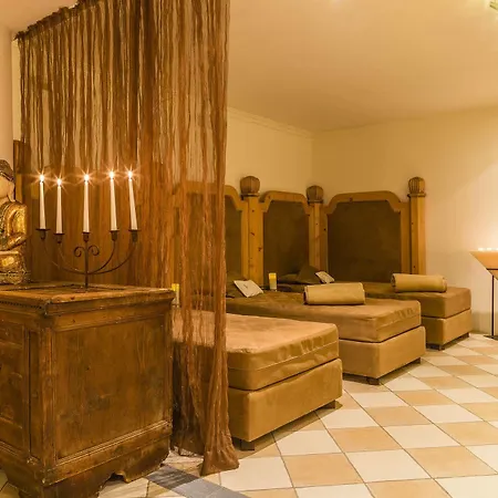 Dolcevita Jagdhof 4* Laces