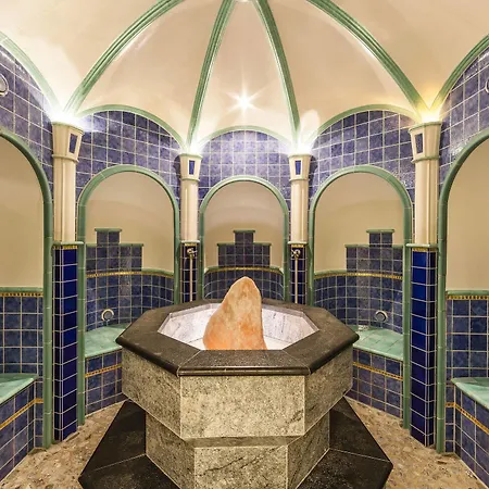 Dolcevita Jagdhof Hotel 4*